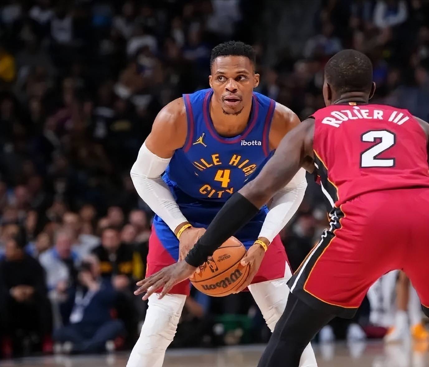 爱游戏体育网站-快船队主控受伤缺阵，面临挑战