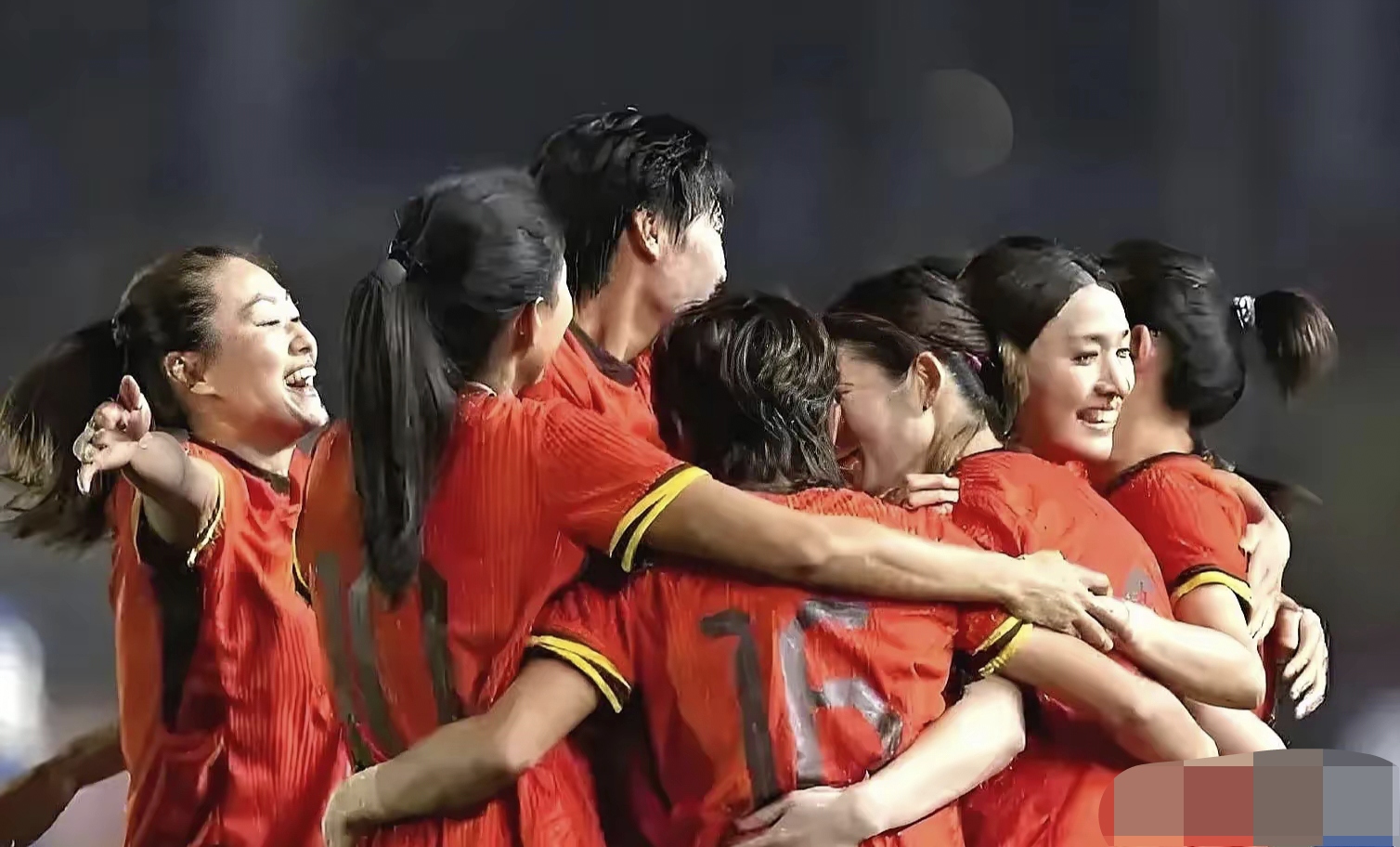 爱游戏登录-女足对决平分秋色，观众眼球不离的简单介绍