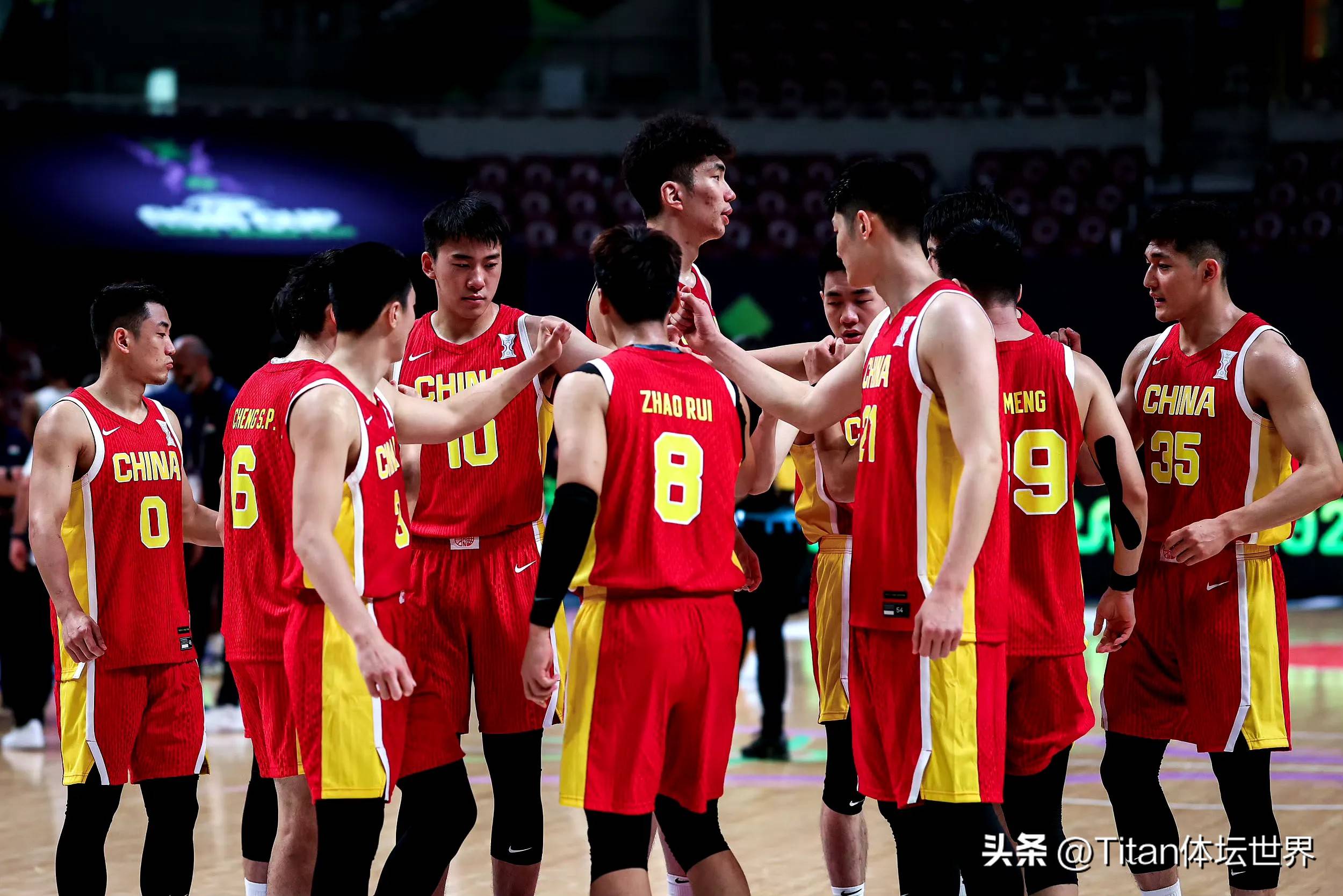 爱游戏中国官网-新一轮比赛看点多，球员表现出色