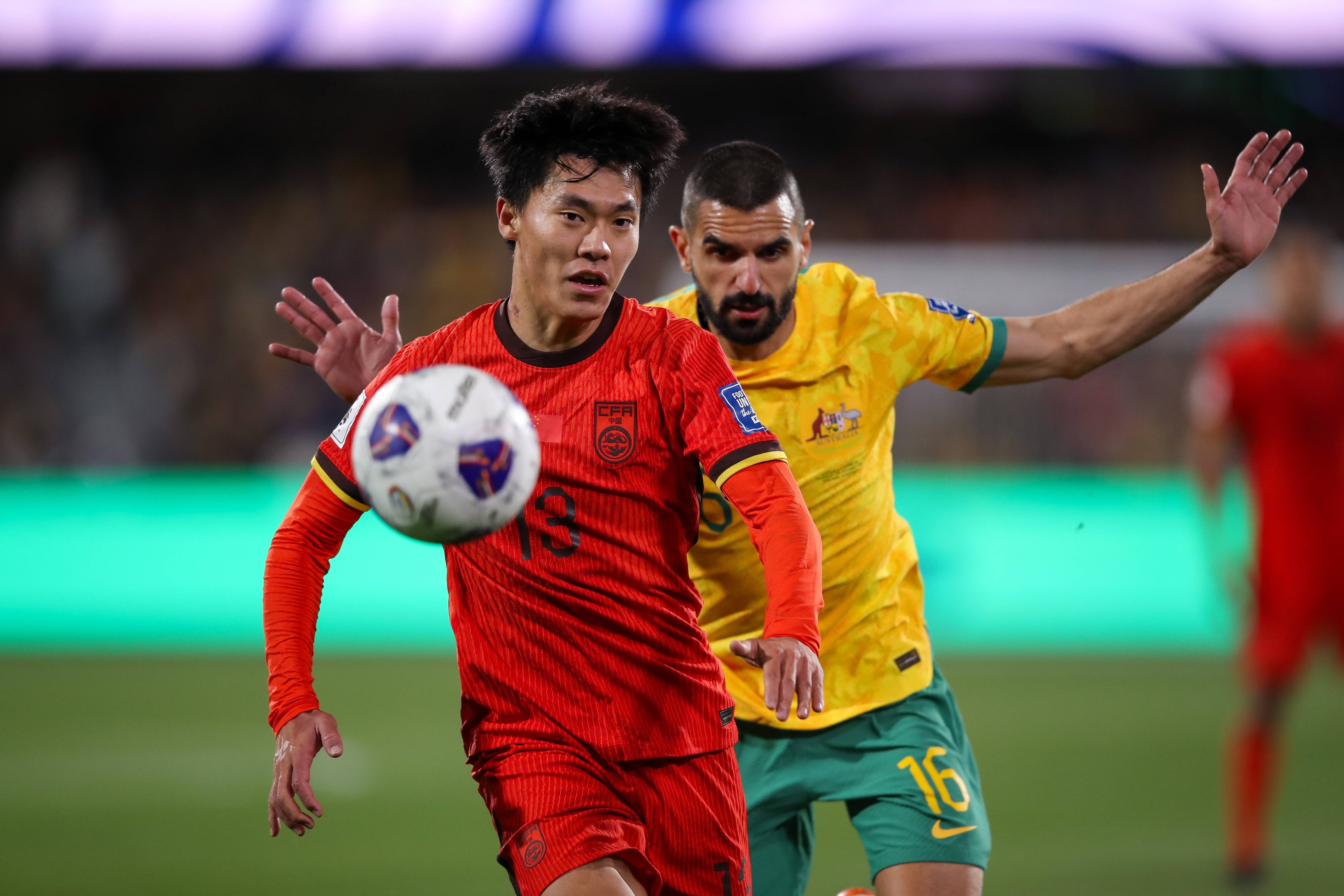 世界杯大战在即,球员备战红红火火 世界杯大战在即,球员备战红红火火