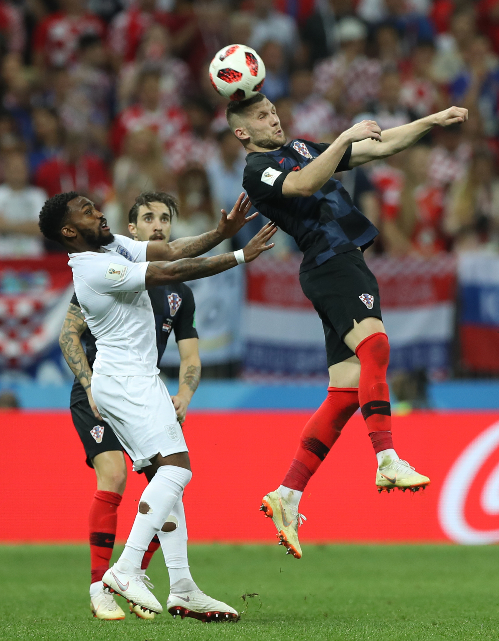 爱游戏亚洲官网-包含克罗地亚艰难击败英格兰，欧国联小组赛小组头名的词条